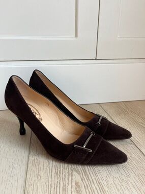 Tod’s Brown Suede Stiletto kitten heels